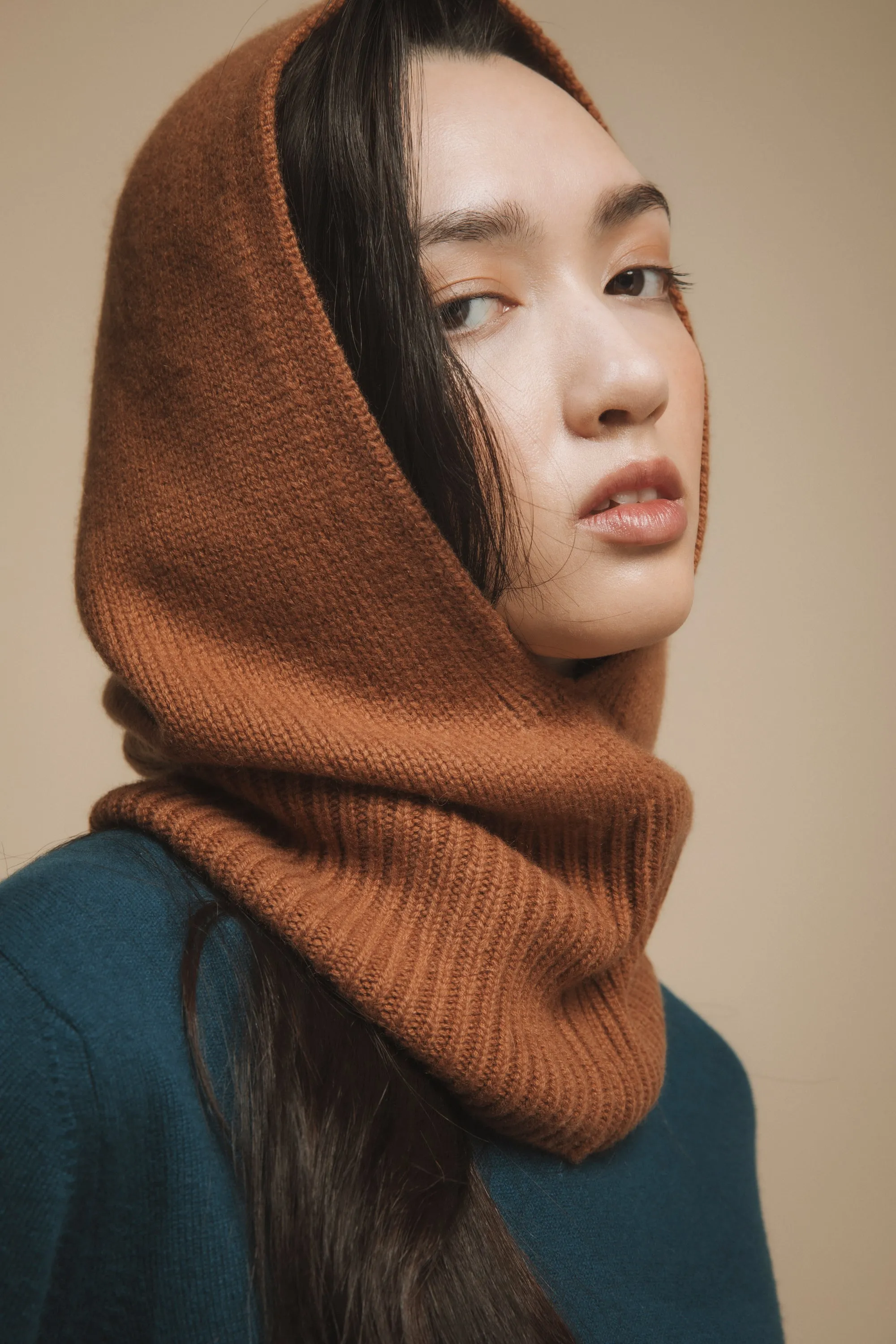 Cashmere Hood - Caramel