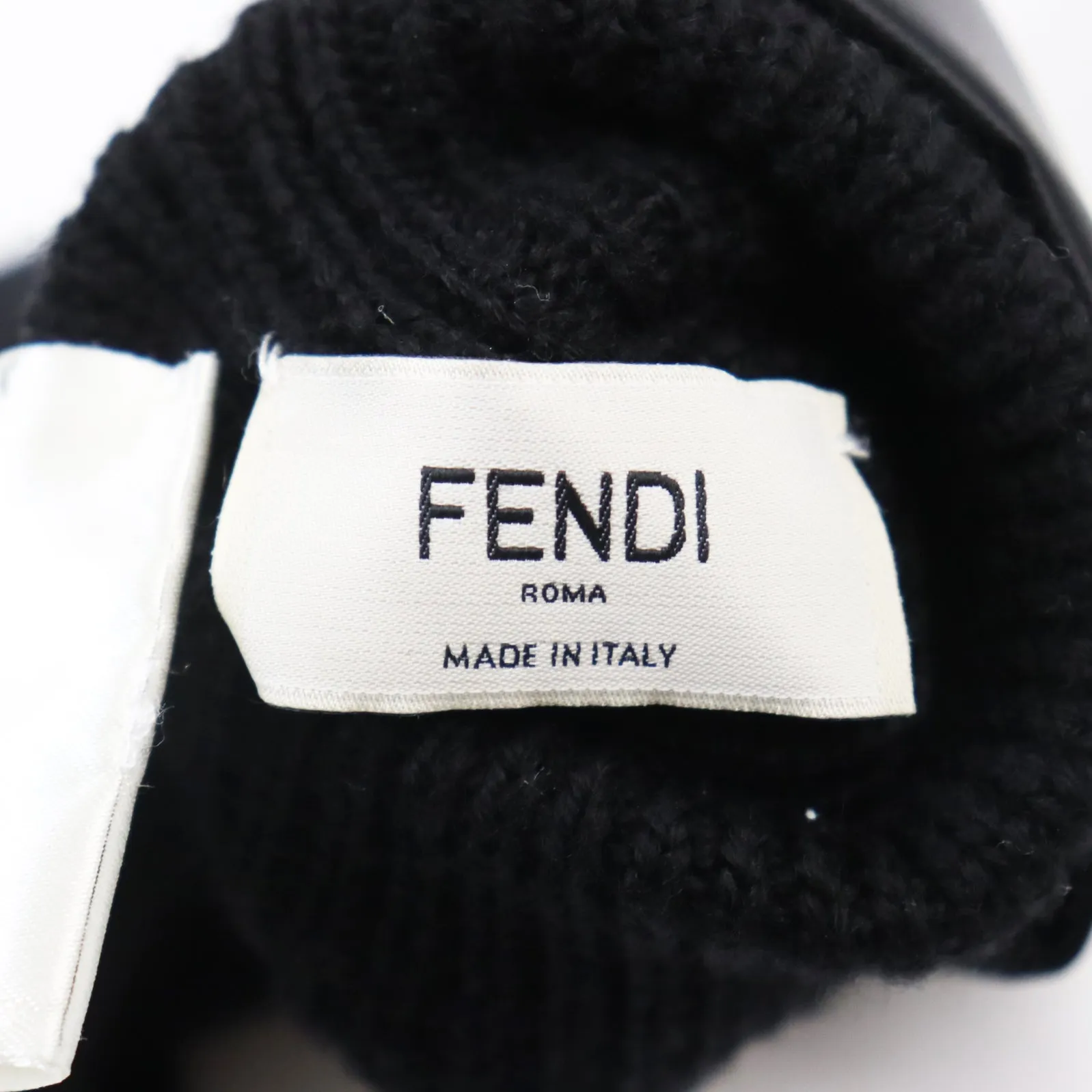 FENDI gloves FXY581 ANB1 wool black Bucket Gloves M